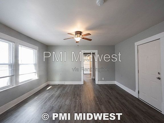 2nd image of 611 N Main St APT 3