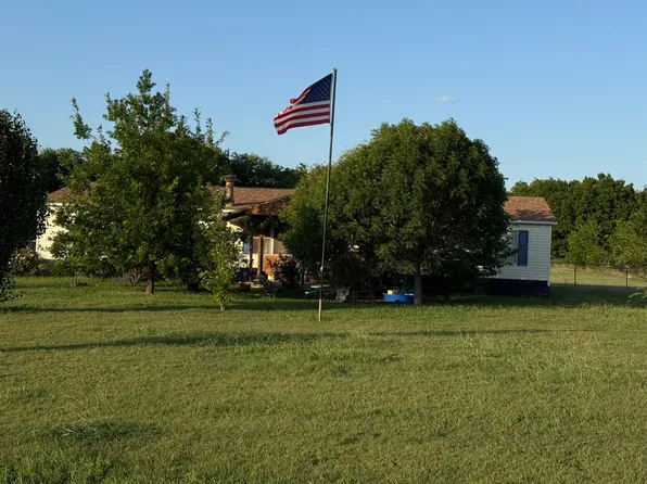 2600 Gills Crossing Ct, Alvarado, TX 76009