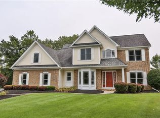 1272 Cinnaberry Cir, Webster, NY 14580