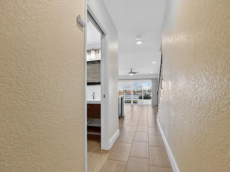 4639 Mirabella Ct — Photo 52