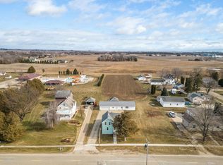 1010 Pleasant St, Sumner, IA 50674