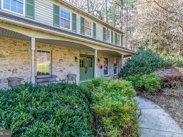 1 Wineberry Ct, Glen Arm, MD 21057