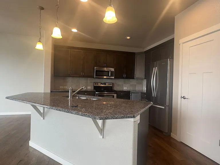 4336 Carlyle Ln — Photo 5