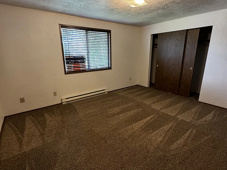 1027 W Washington St — Photo 6