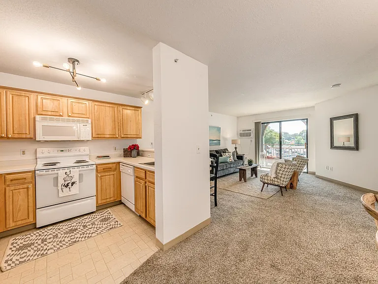 100 E Main St #431 — Photo 7