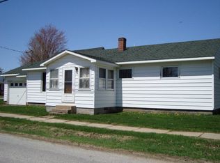 54 Chapman St, Rouses Pt, NY 12979