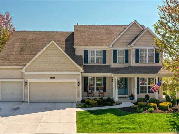 1S255 S Hyde Park, Geneva, IL 60134