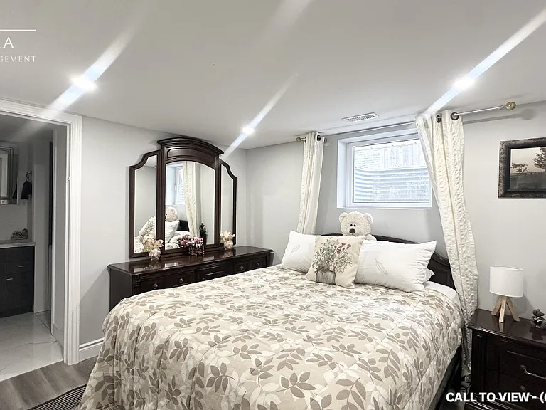 670 Millbank Dr #2 — Photo 4
