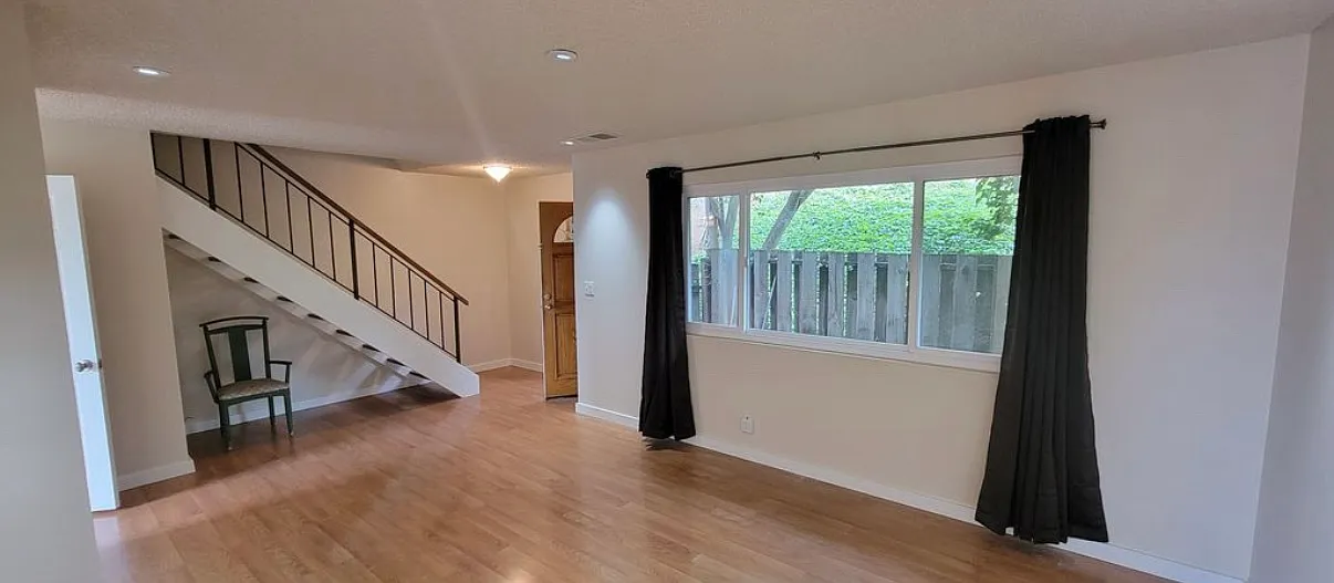 3 bed, 1197 sqft, $3,000 — Photo 3