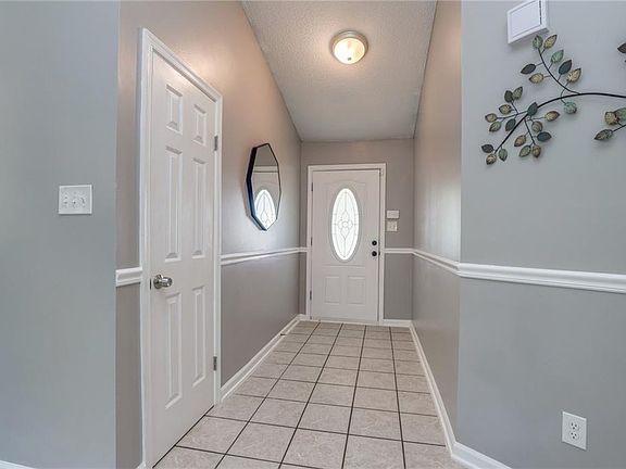 4th image of 629 Birchridge Ct