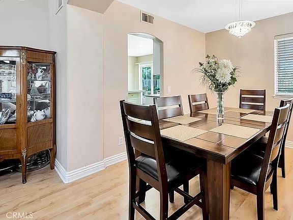 5th image of 34 Santa Monica St
