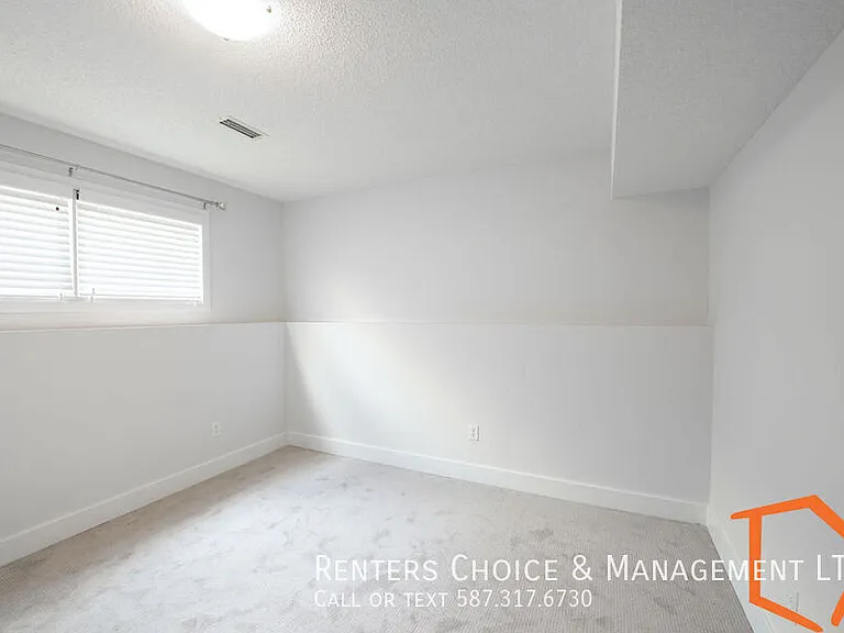 124B Park Meadows Blvd N — Photo 9