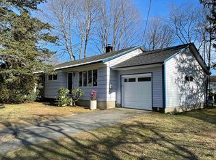 7 Sicard St, Hampton, NH 03842