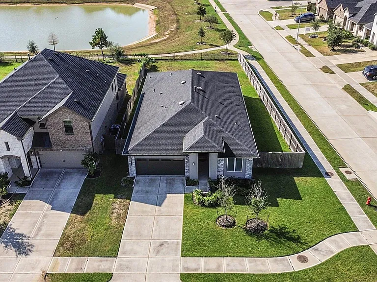 28635 Hazel Trl — Photo 33
