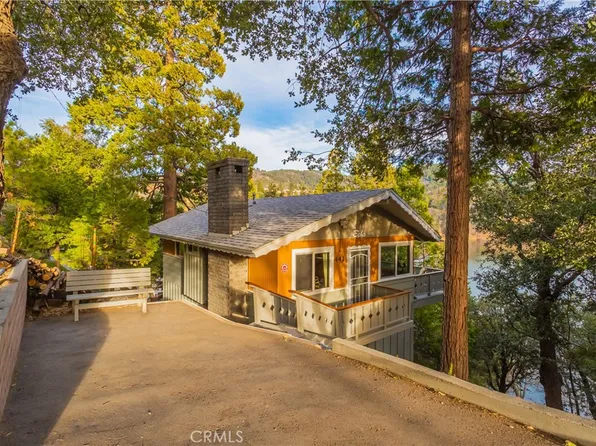 441 E Zermatt Dr, San Bernardino, CA 92407
