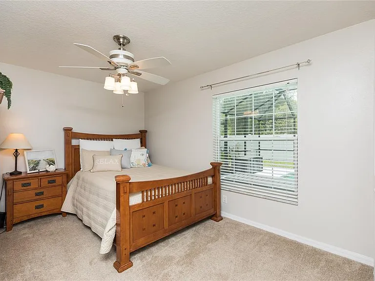 7 Lancaster Ln — Photo 66