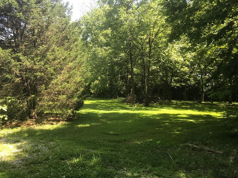 1st image of 580 Lisletown Ln