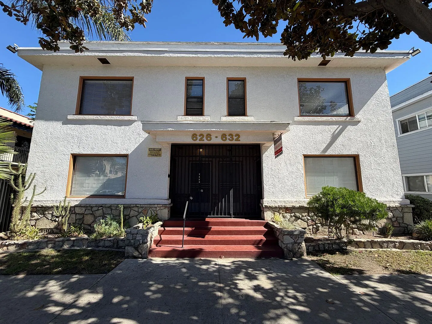 Linden Ave — Photo 2
