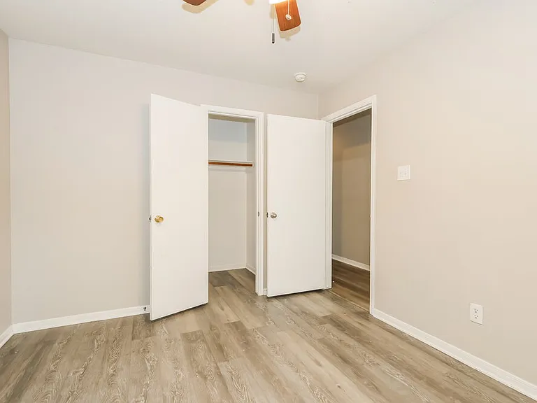 18407 Knob Hill Lake Ln — Photo 14