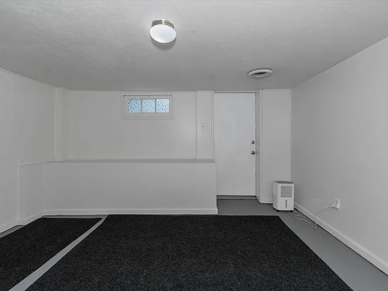 3160 Lake Ave — Photo 27