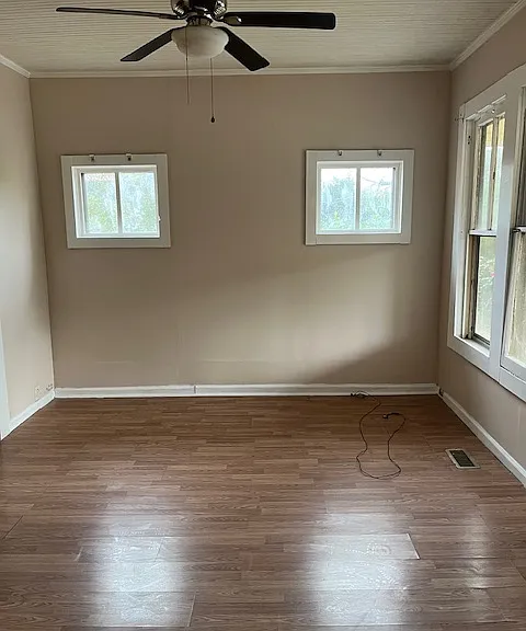 110 Wolverine St SE — Photo 3