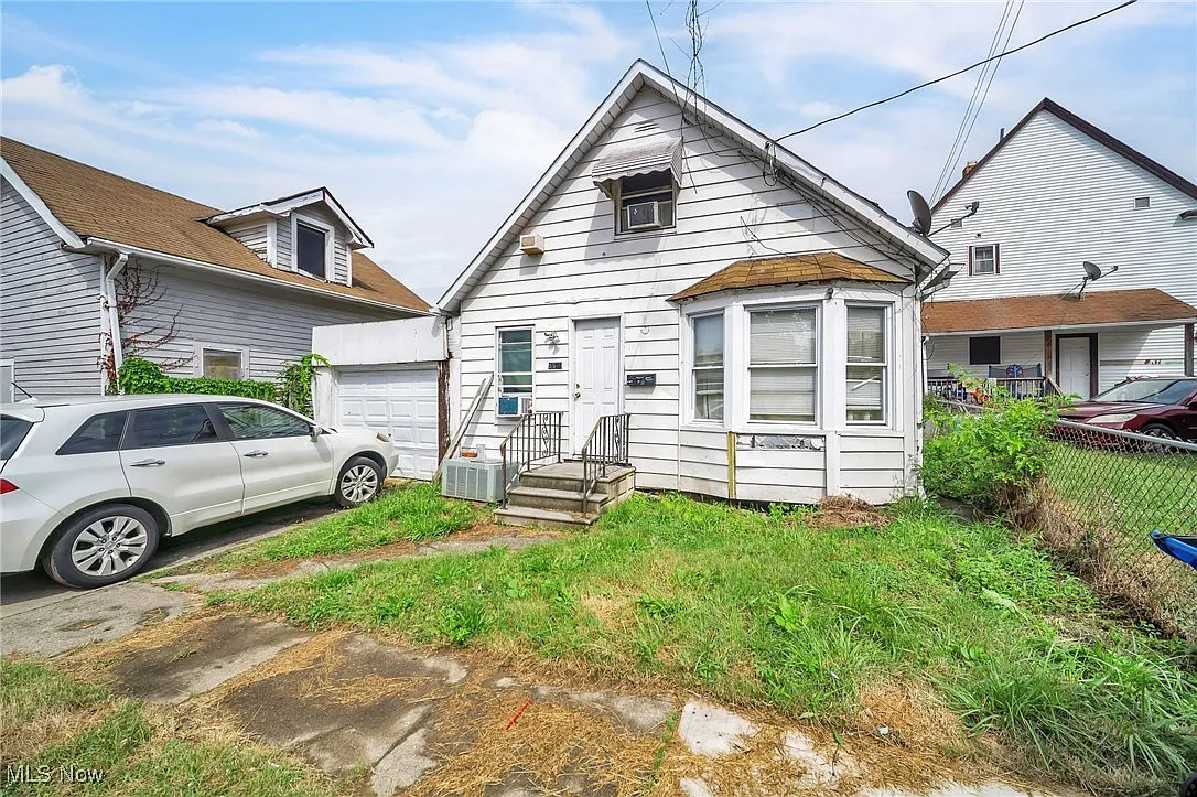 3501 W 59th St photo 1