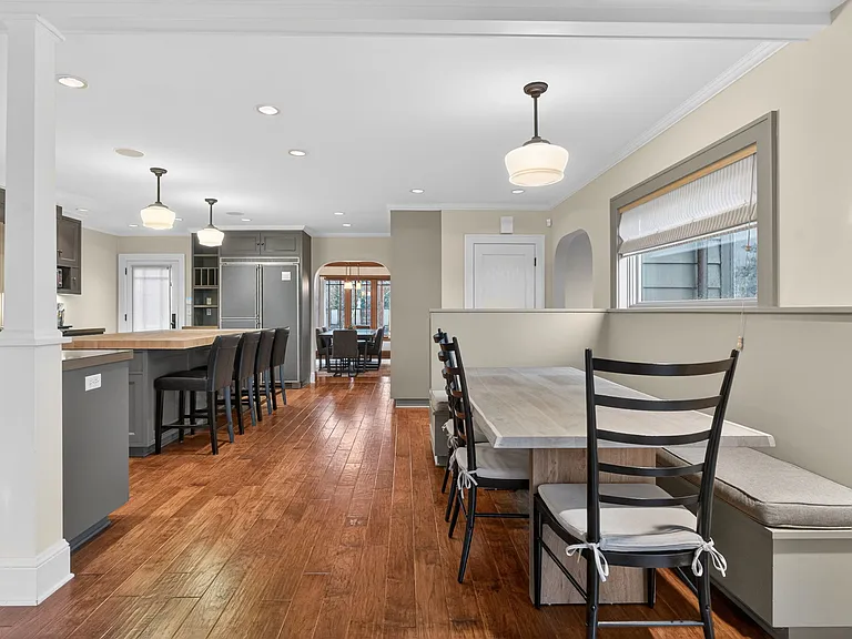2028 NE Alameda Dr — Photo 10