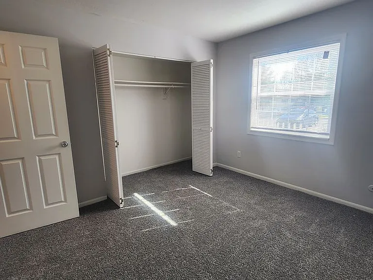 Foxfire West Apartments — Photo 20