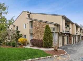 36 Kayser Ln, West Orange, NJ 07052