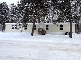 241 Pine Dr, Altoona, WI 54720