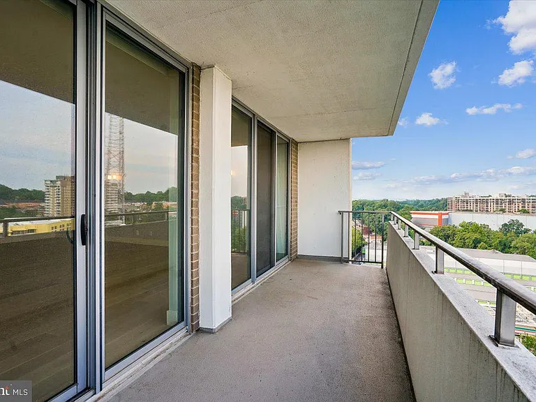 5101 River Rd #1201 — Photo 14