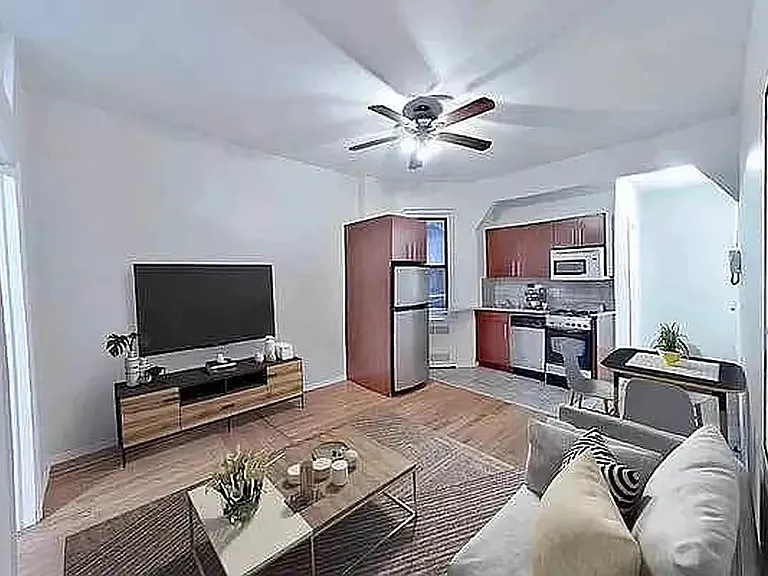 104 Suffolk St #5 — Photo 4