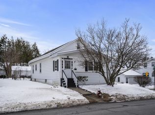 65 Russell Blessing Rd, Albany, NY 12203