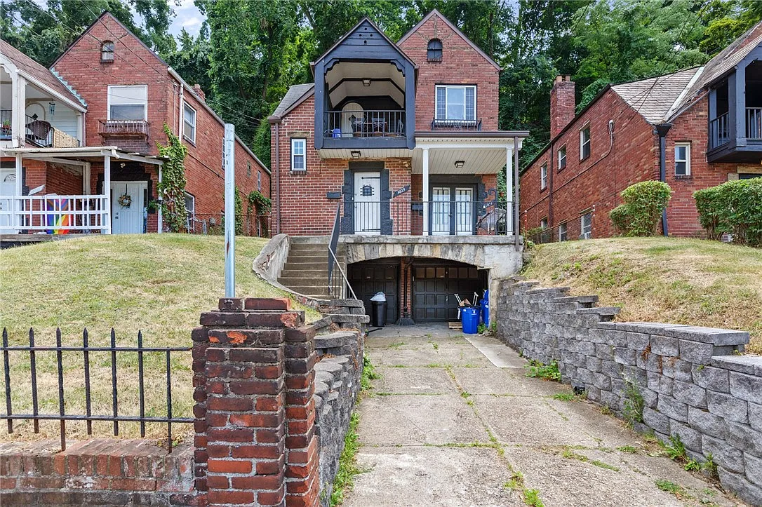 3829-3831 Beechwood Blvd photo 1