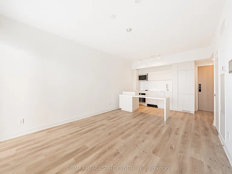 370 Martha St #2107 — Photo 15