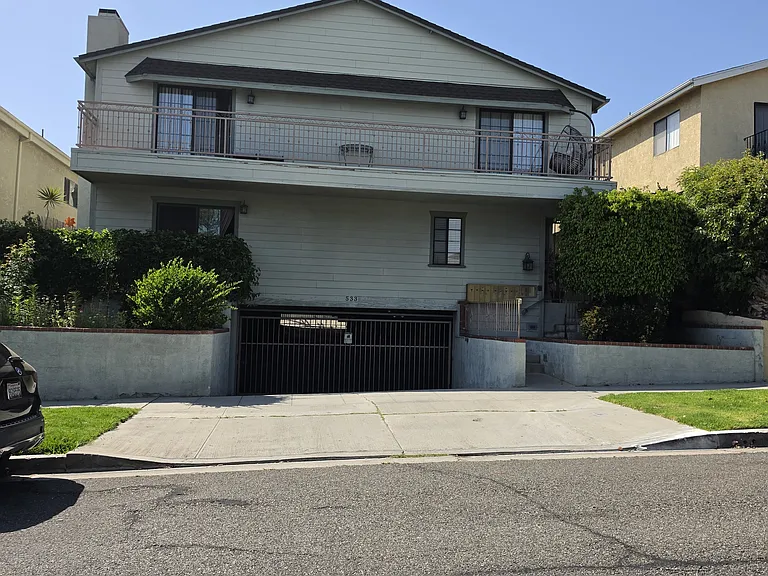 533 E Verdugo Ave — Photo 1