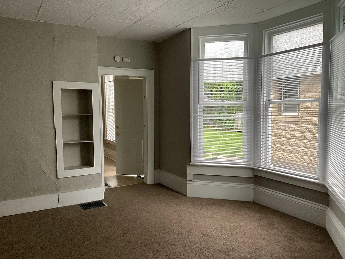 Building Photo - 926 Columbia Ave #3