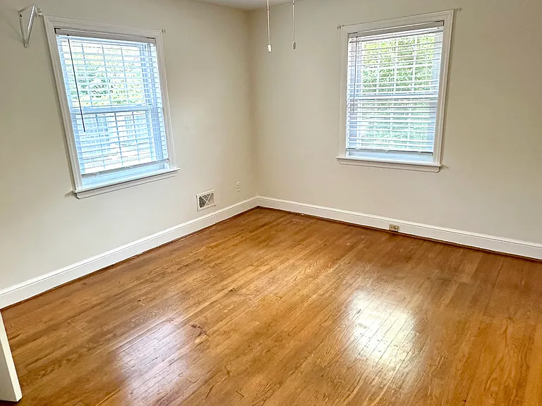 120 Cox Ave #4 — Photo 7