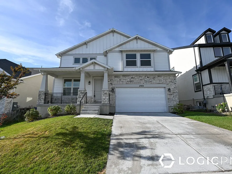 4903 W Upper Bend Dr