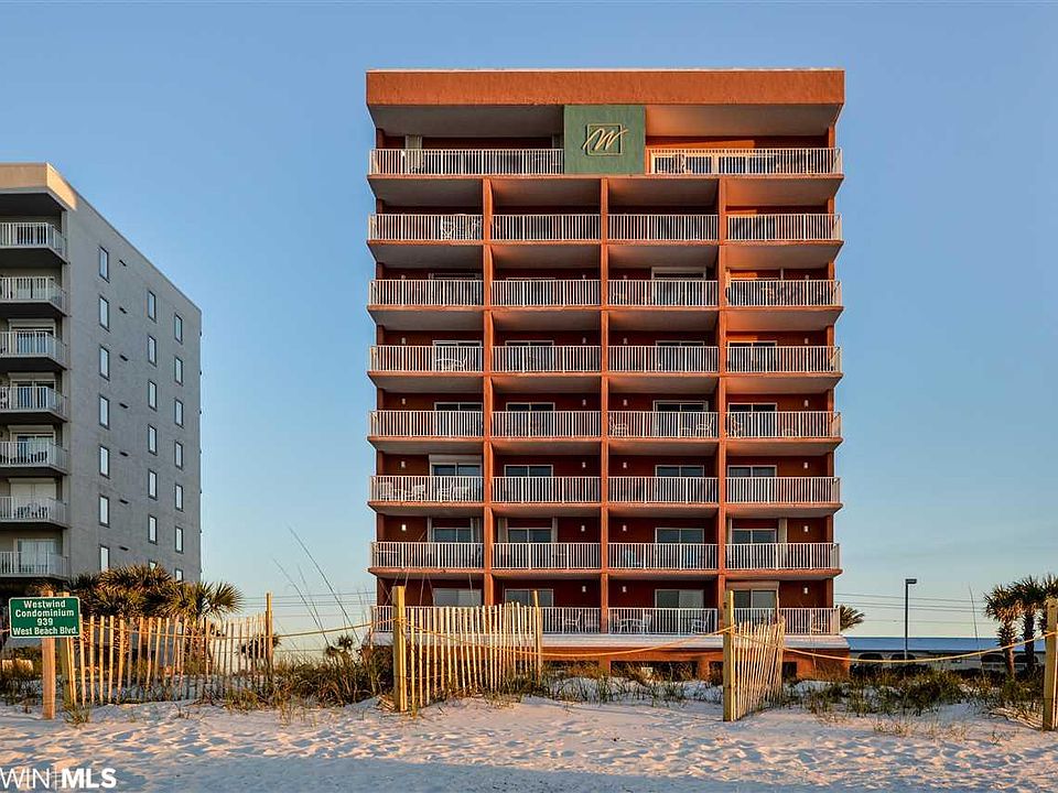 1st image of 939 W Beach Blvd