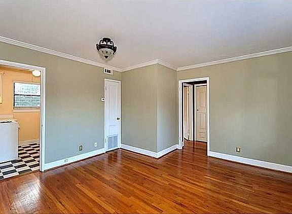 3rd image of 331 3rd St NE APT 4