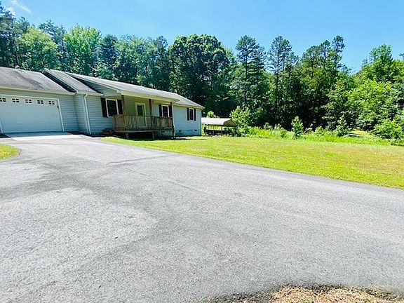 2nd image of 848 Lakefront Dr