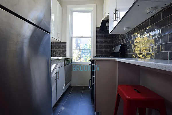 Rented by null | media 12