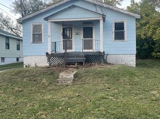 555 Leeton Ave, Saint Louis, MO 63137