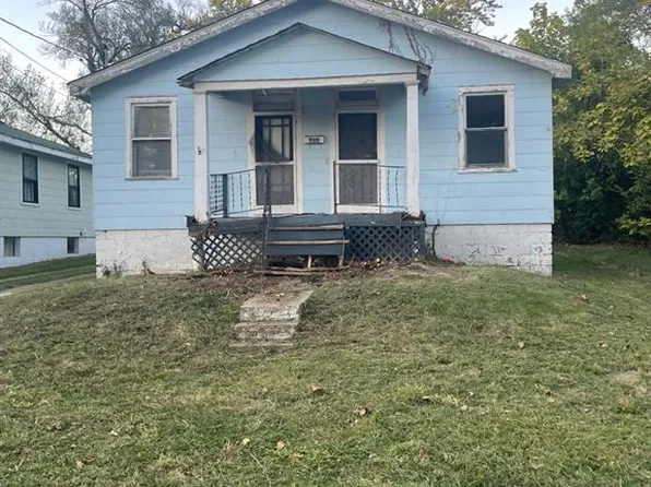 555 Leeton Ave, Saint Louis, MO 63137