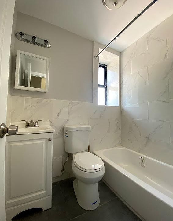 2nd image of 419 Ocean Ave #1R