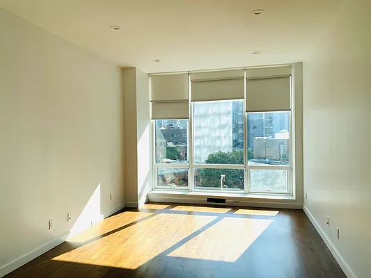 Rented by MaxInvest Real Estate, Inc. | media 28