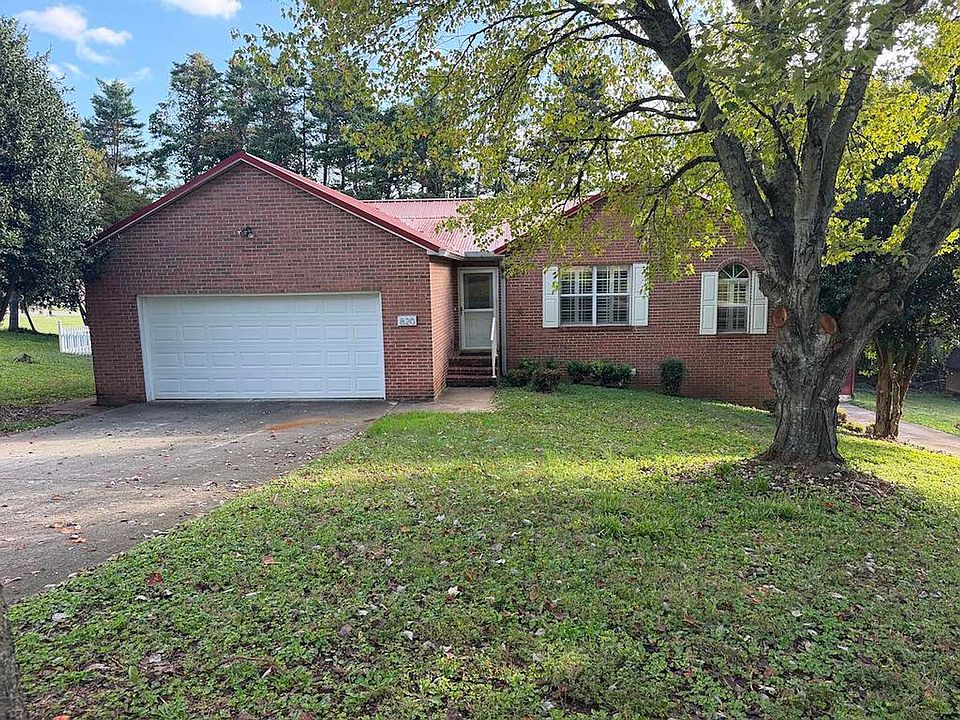 1st image of 820 Sailview Rd