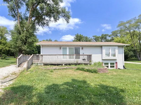 W772 W Douglas AVENUE, Burlington, WI 53105
