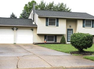 1405 Cherokee Trl, Stow, OH 44224